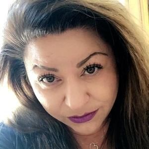 Meet your Posher, Teresa